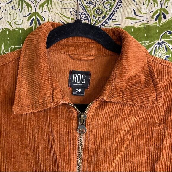 BDG Urban Outfitters Chestnut Cropped Corduroy Bomber Jacket Size Small - Picture 2 of 11